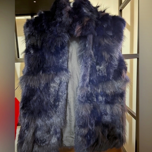 Fox Fur Vest Navy & Black ADRIENNE LANDAU - Picture 8 of 8